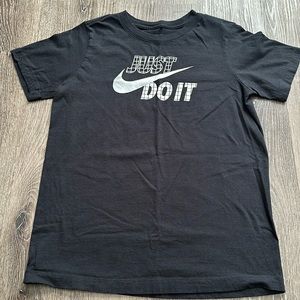 Boys Nike T shirt